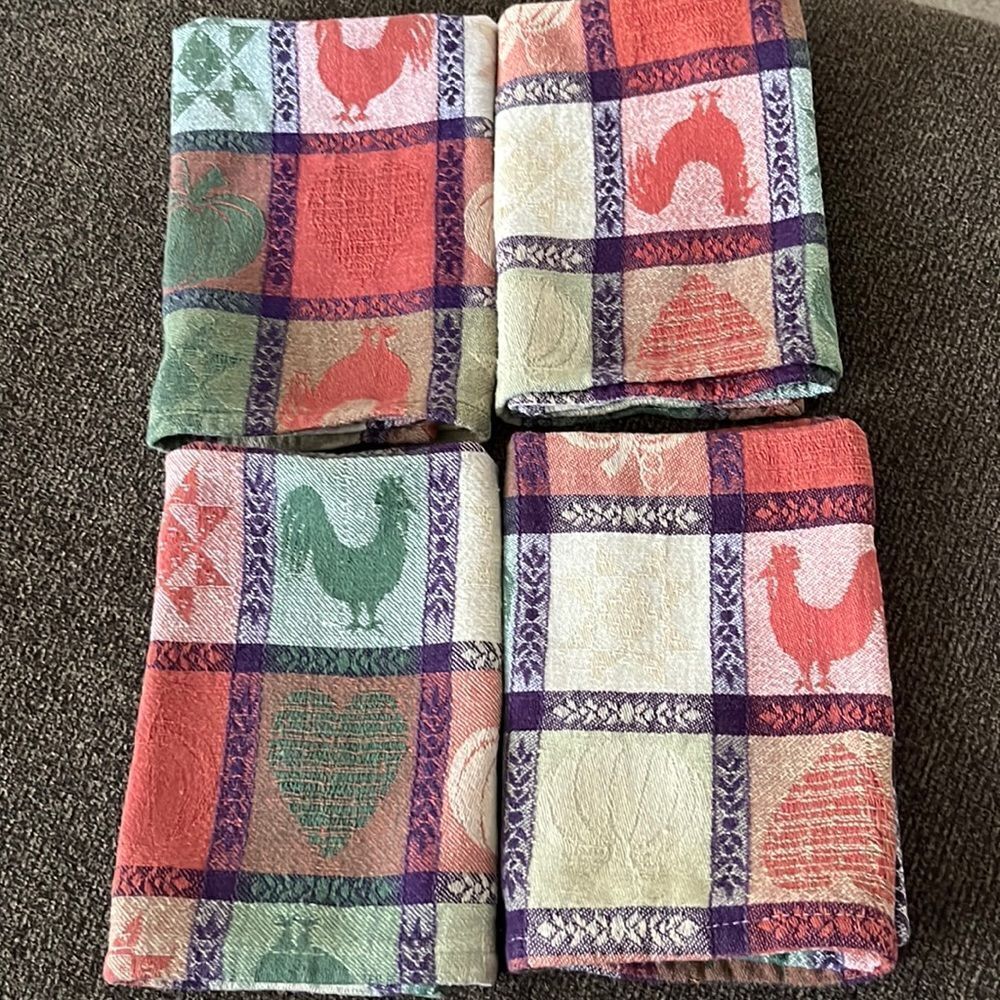 Autumnal2 Farmhouse Set of 4 Dinner Square Cloth Napkins- 16” by 16”